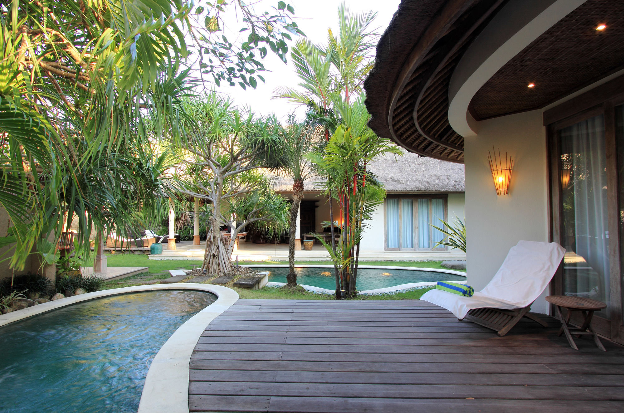 Villa Tirta Naga Bali Seminyak Exterior foto